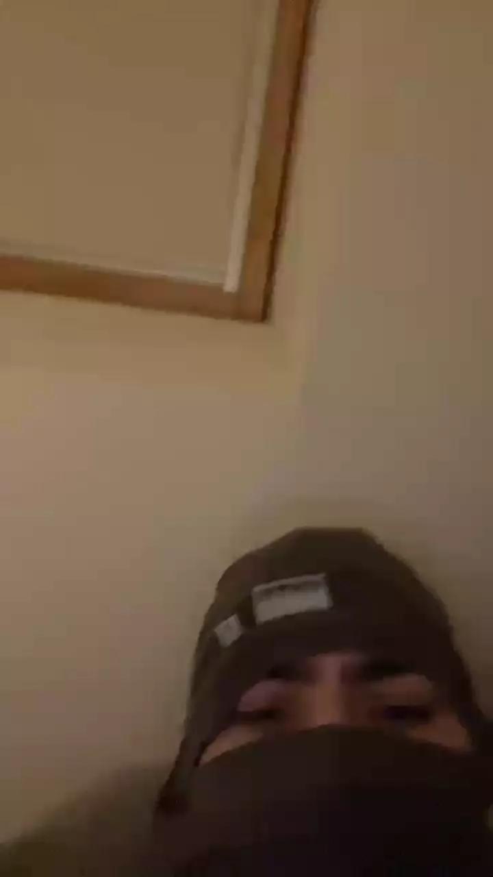 Anonymous18cm on Cam4 