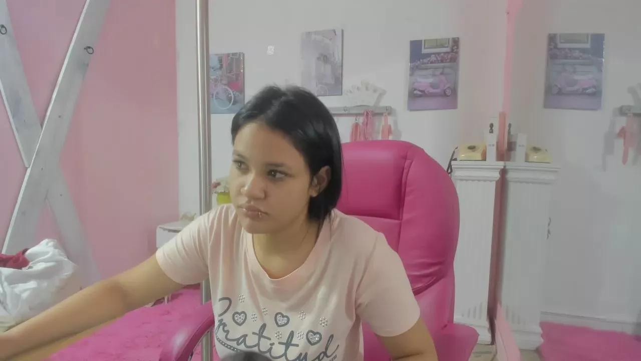 ANTONELLA_KLING on Cam4 