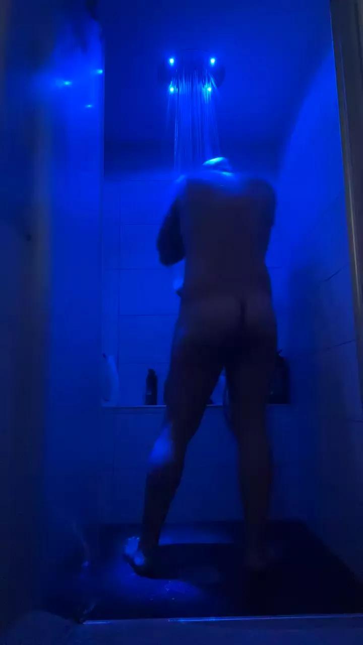 antrois86 on Cam4 