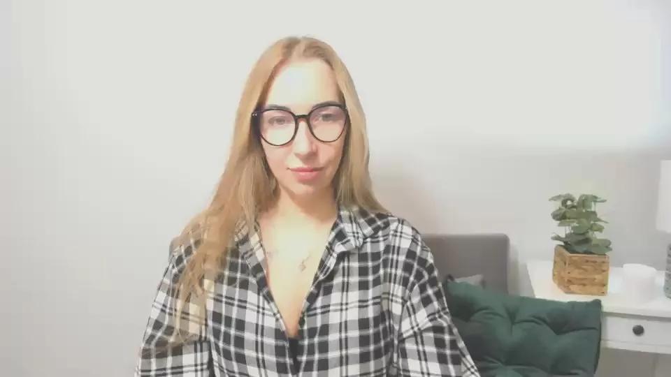 AriaSexually on Cam4 