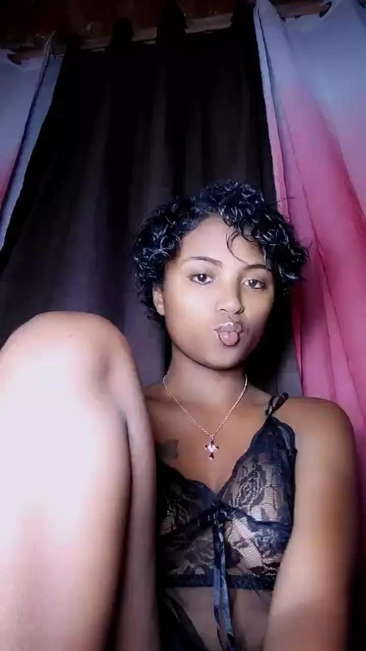 Armella2 on Cam4 