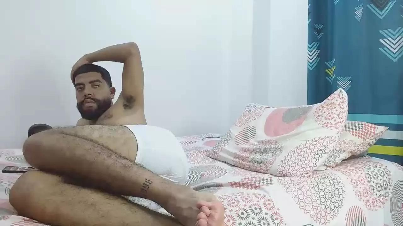 Aroon_Stonne on Cam4 