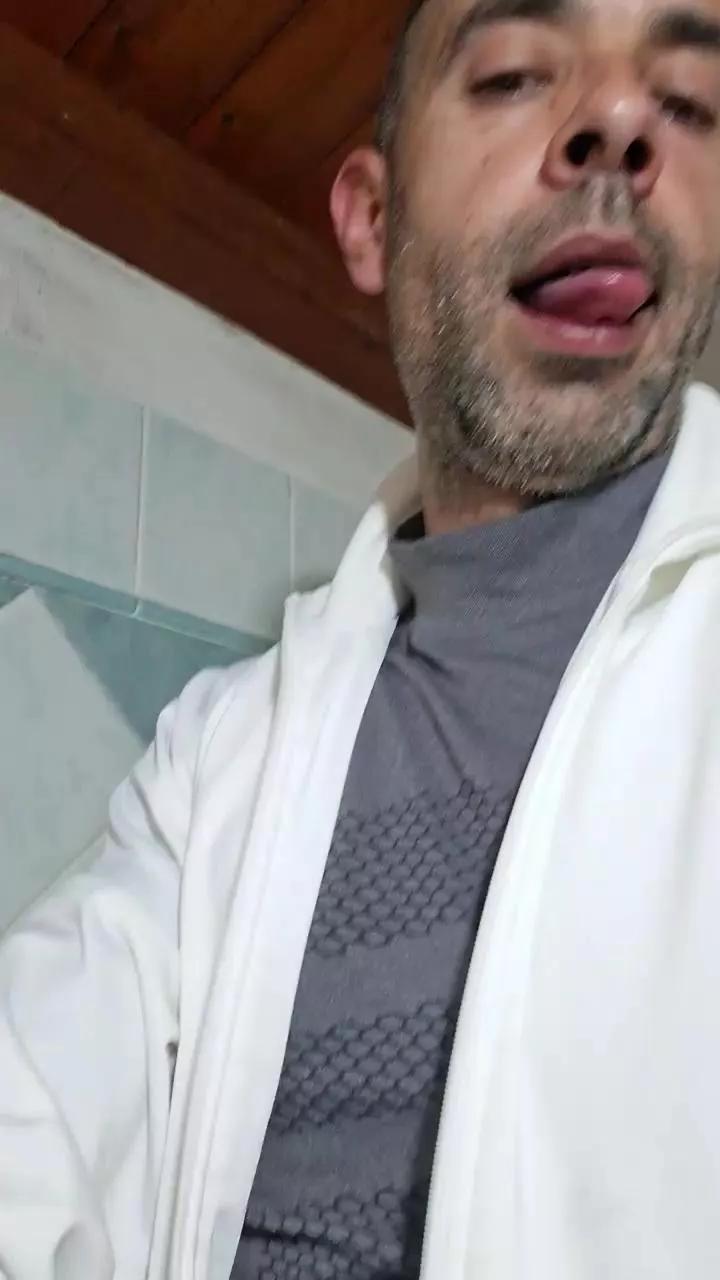 Arrettu87 on Cam4 