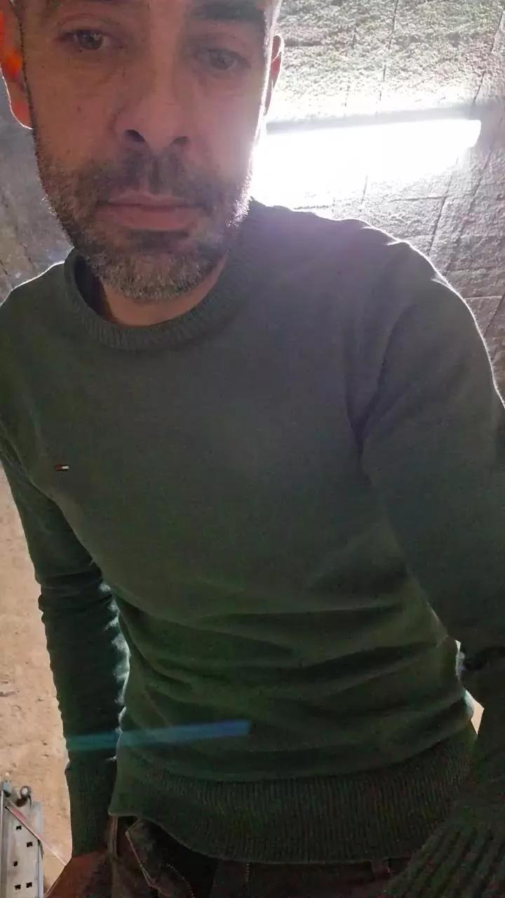 Arrettu87 on Cam4 