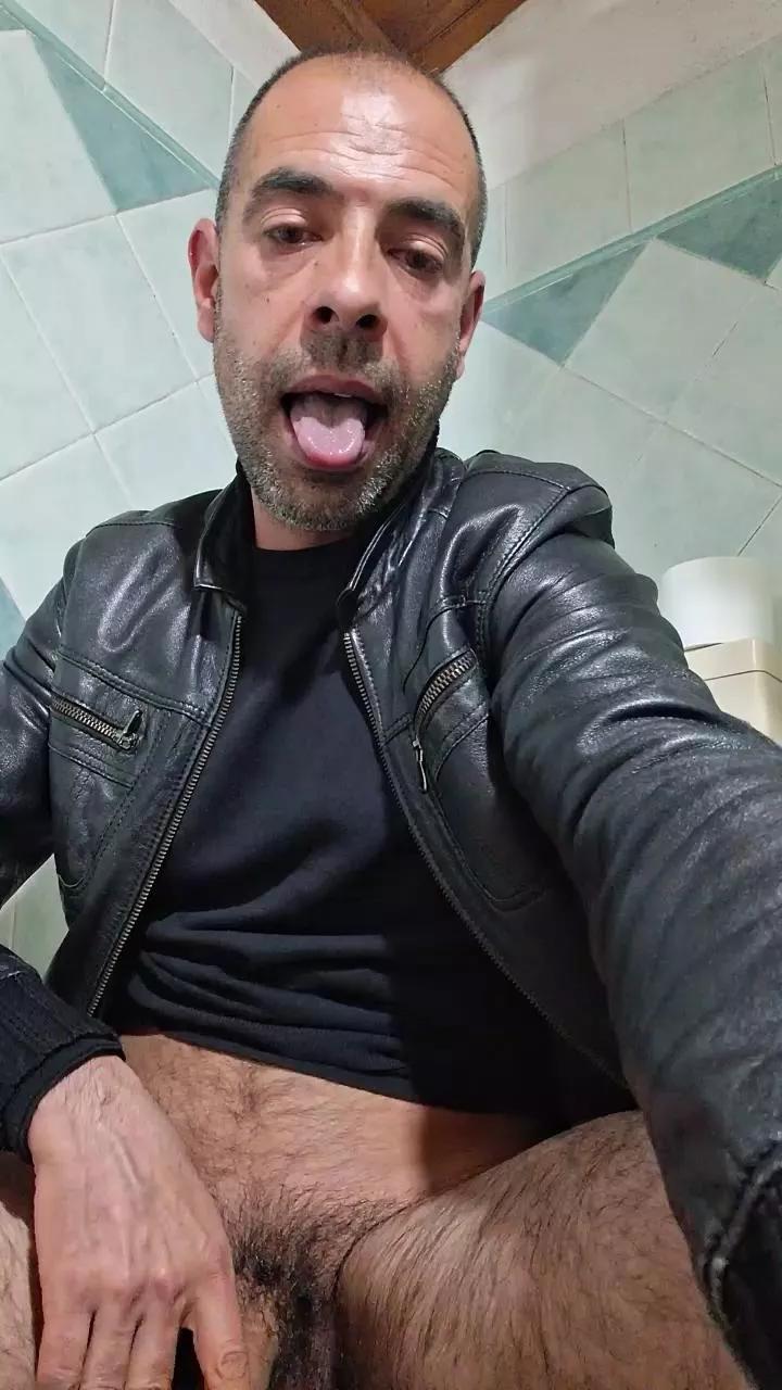 Arrettu87 on Cam4 