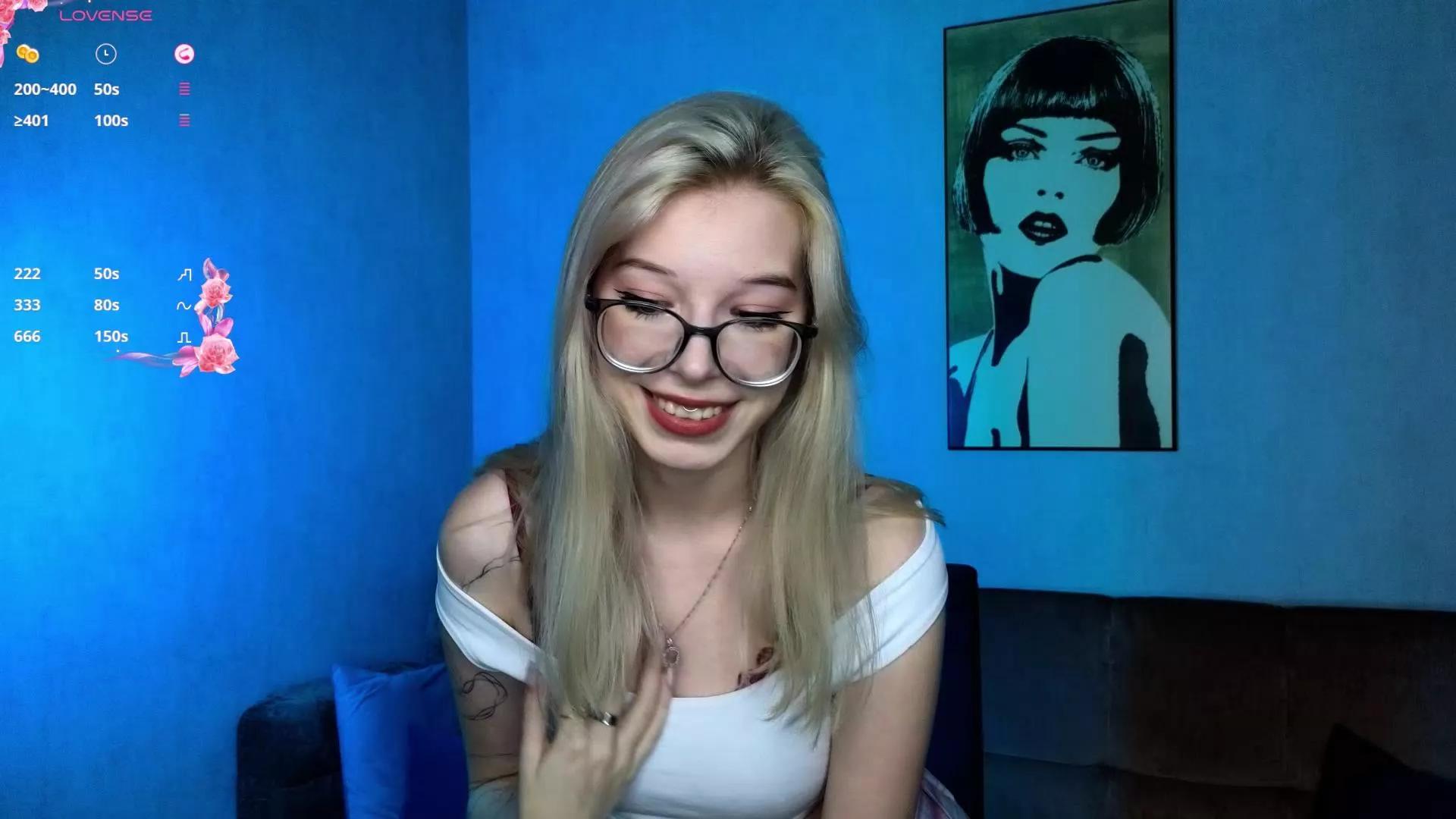 AshleyGrooms on Cam4 