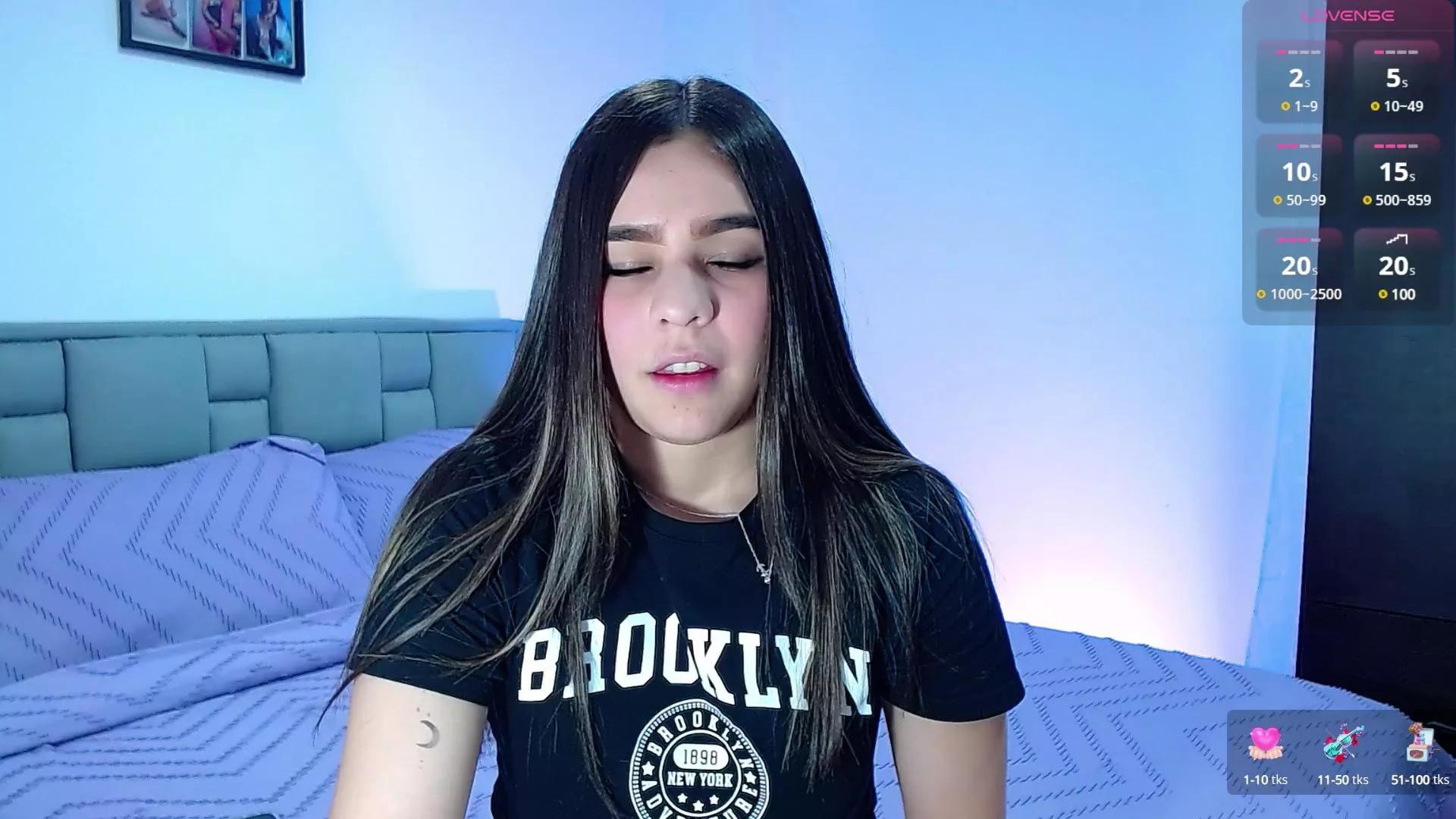 astrid_omega on Cam4 