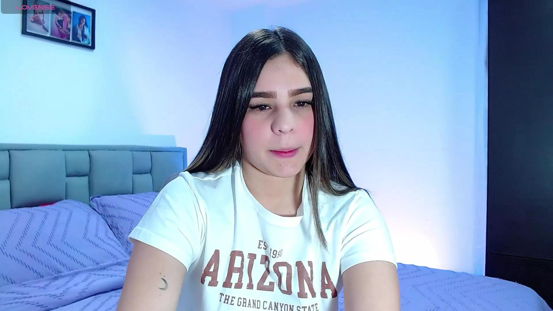 astrid_omega on Cam4 