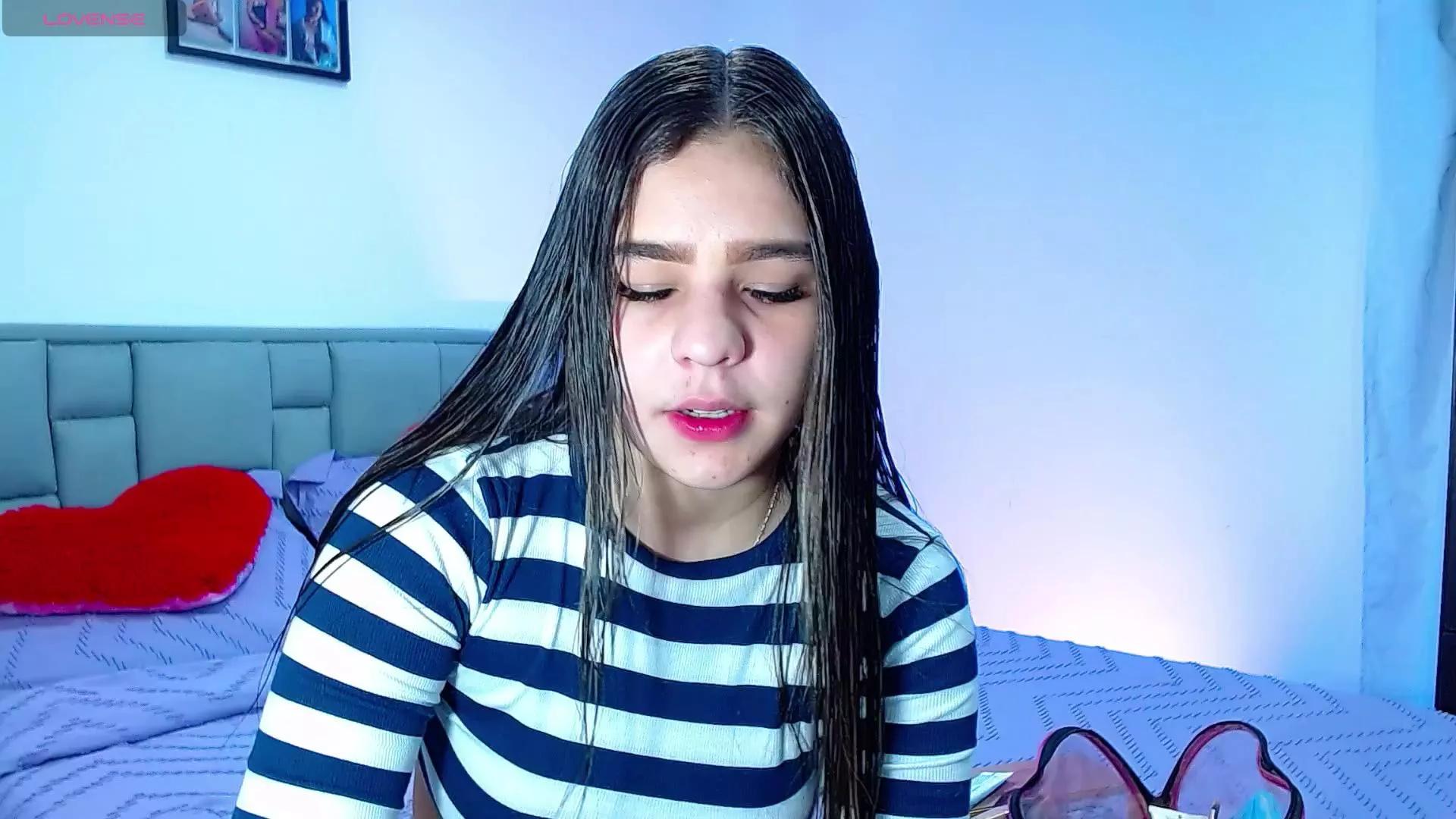 astrid_omega on Cam4 