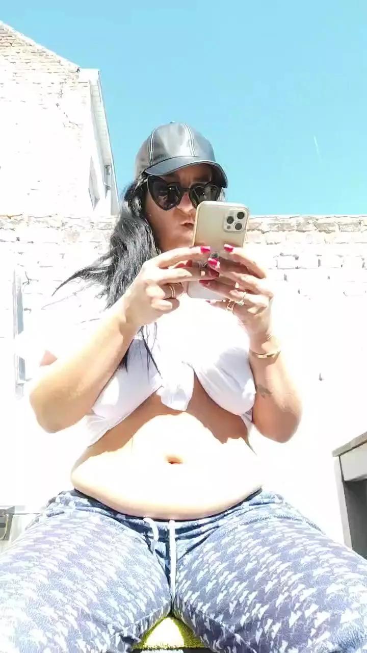 auri5hot on Cam4 
