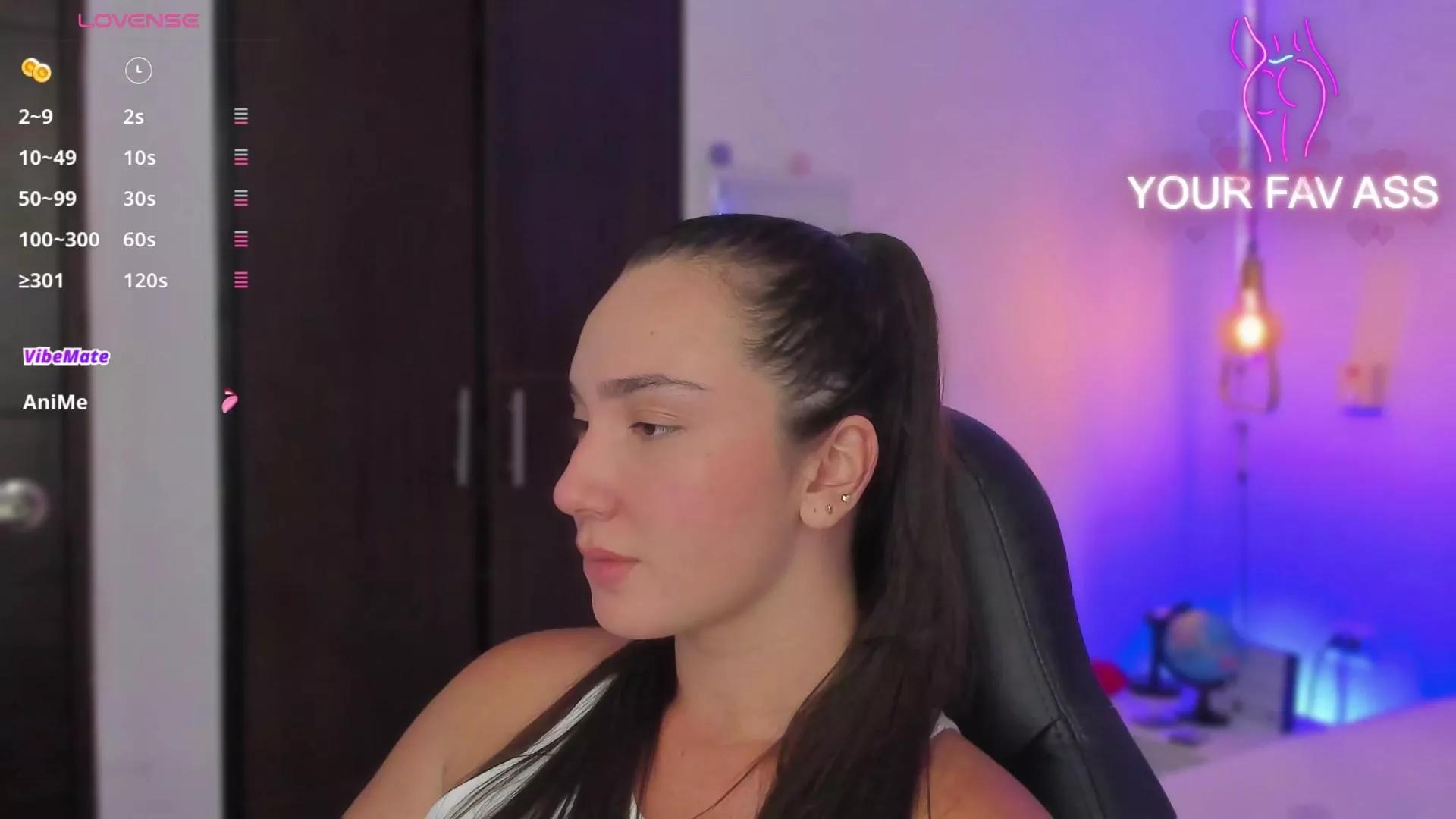 Freechat AVA__BLUE on Cam4