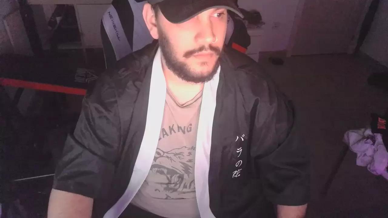 Axelbladeee on Cam4 