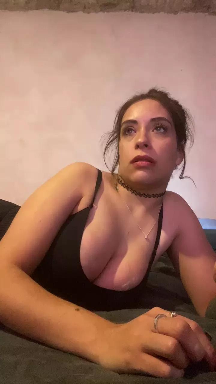 Babyalma1994 on Cam4 