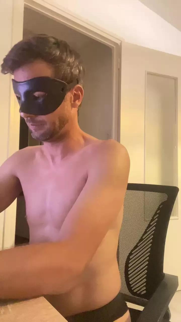 Babyboy2021xxx on Cam4 