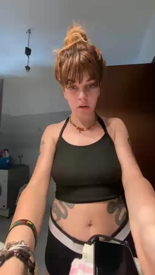 BabyGi23 on Cam4 