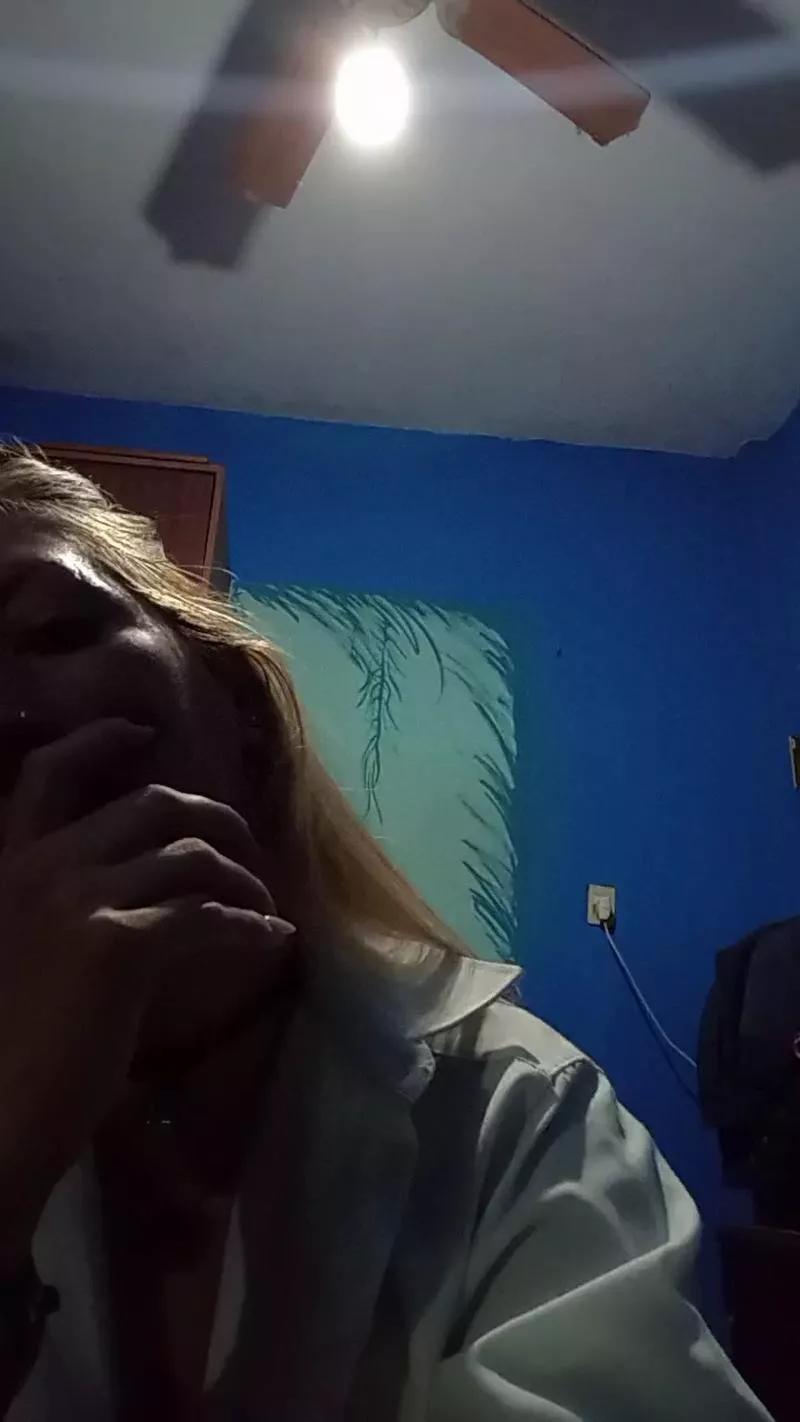 Bastettt555 on Cam4 