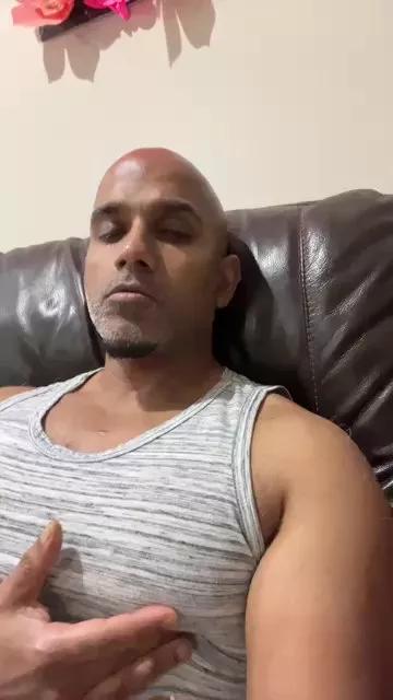 Beachmusclefit on Cam4 