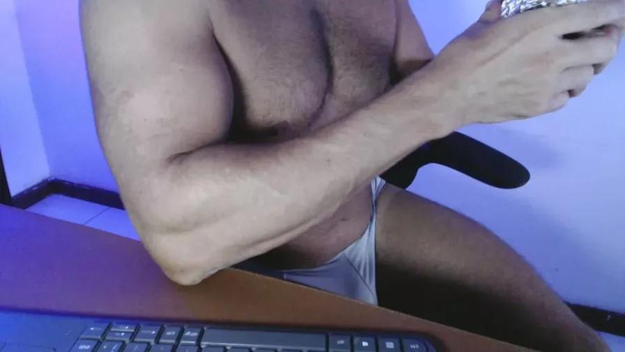 beard_man_sexy on Cam4 