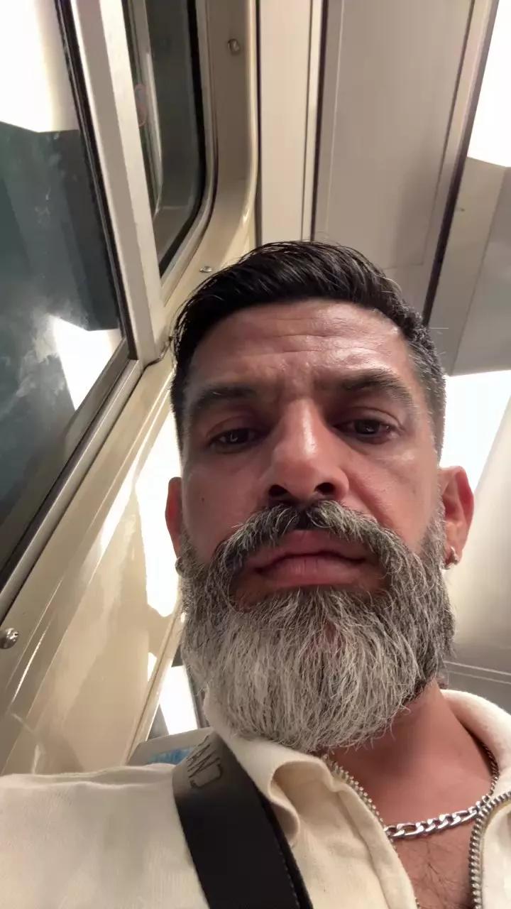Beargaytr on Cam4