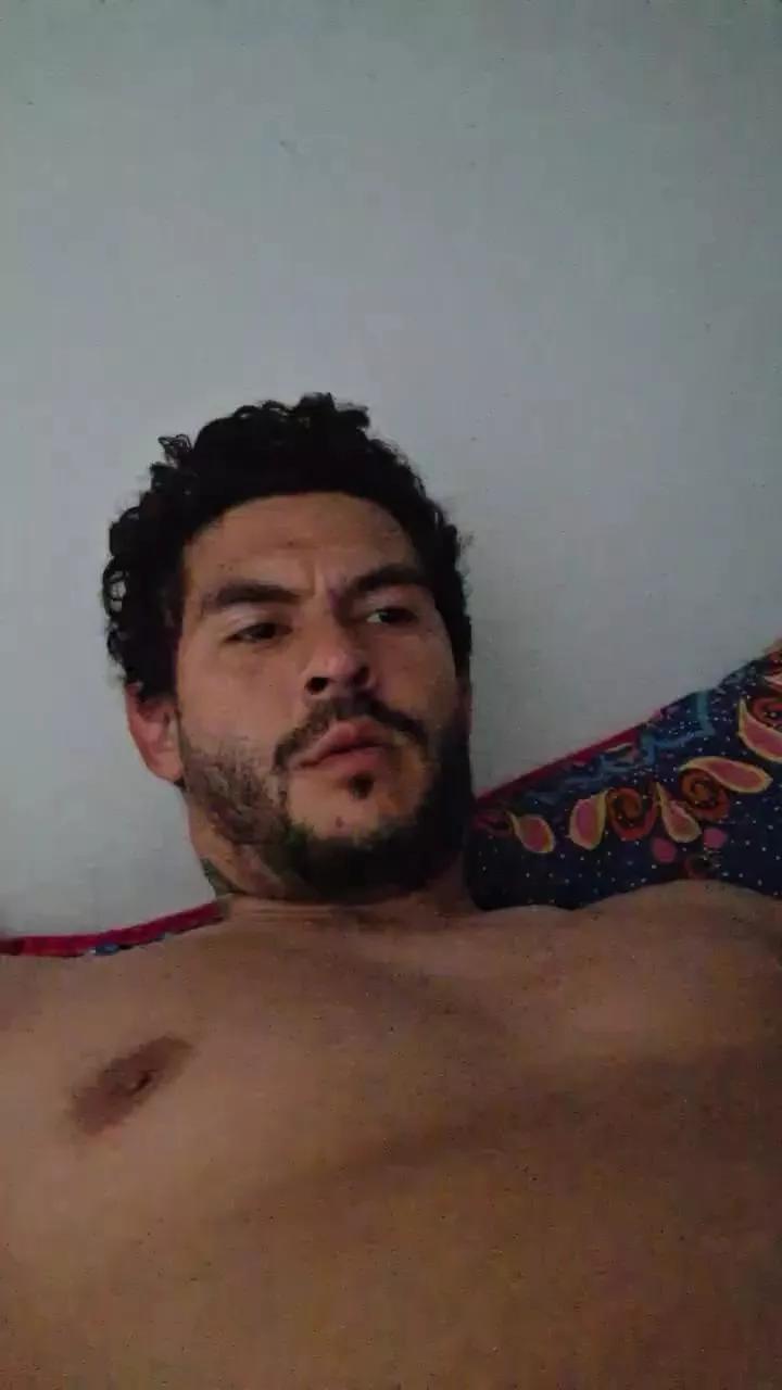 Belerik on Cam4 