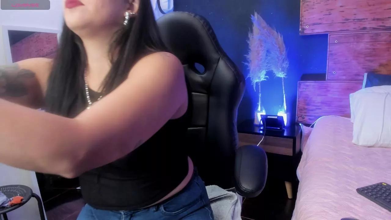 BellaWilliams on Cam4 