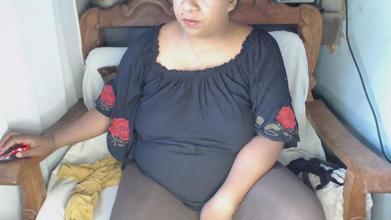 bellelinda on Cam4 