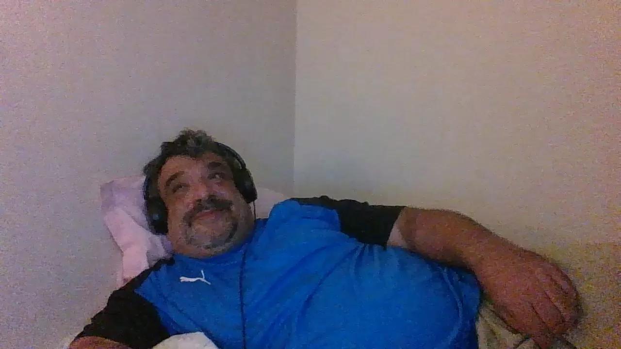benenzo on Cam4 