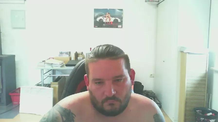 Offline BenutzeMich666 on Cam4