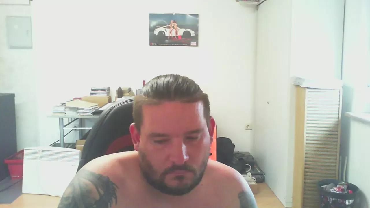 Offline BenutzeMich666 on Cam4