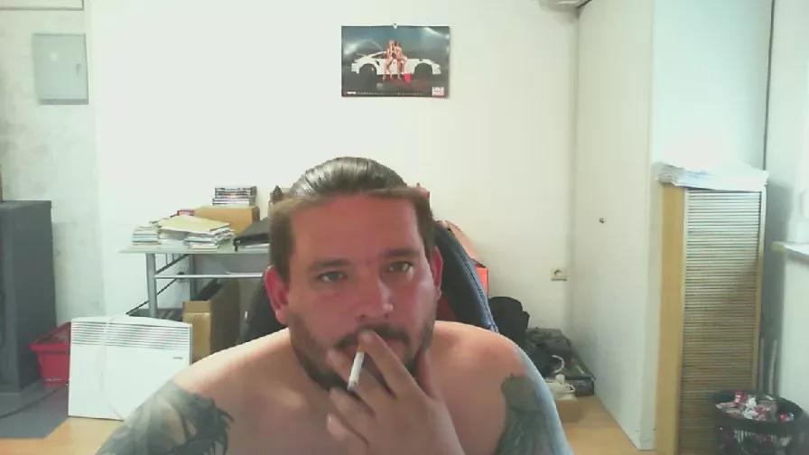 Offline BenutzeMich666 on Cam4