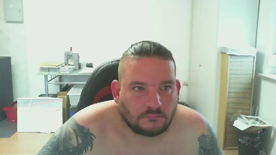 Offline BenutzeMich666 on Cam4