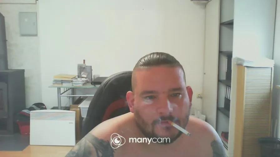 BenutzeMich666 from Cam4