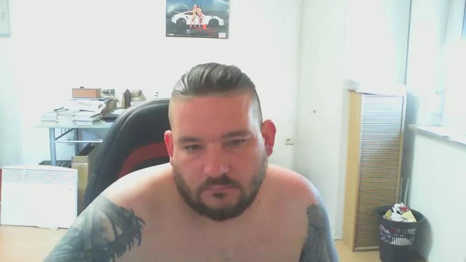 Offline BenutzeMich666 on Cam4