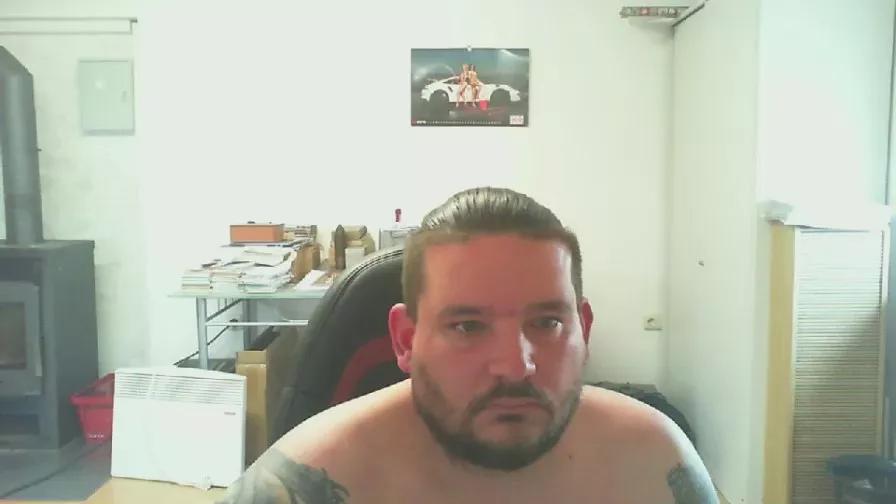 Offline BenutzeMich666 on Cam4