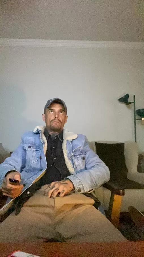 Offline BerlinTechnoMad on Cam4