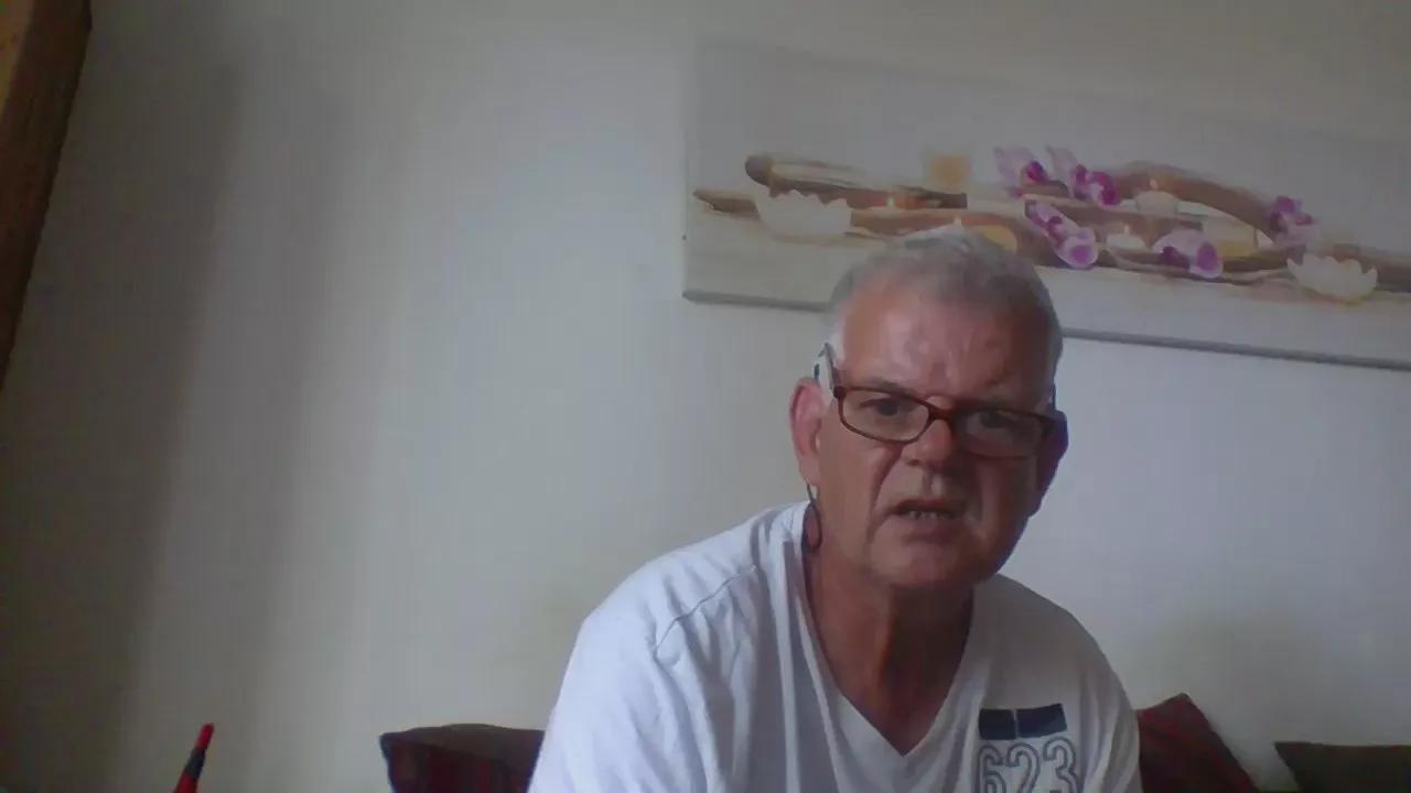 bibi250 on Cam4 