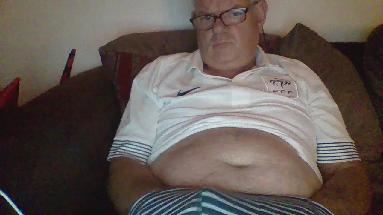 bibi250 on Cam4 