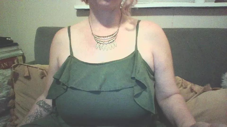 big_tits_mcgee on Cam4 