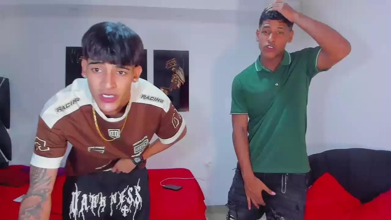 biglatinhard23 on Cam4 