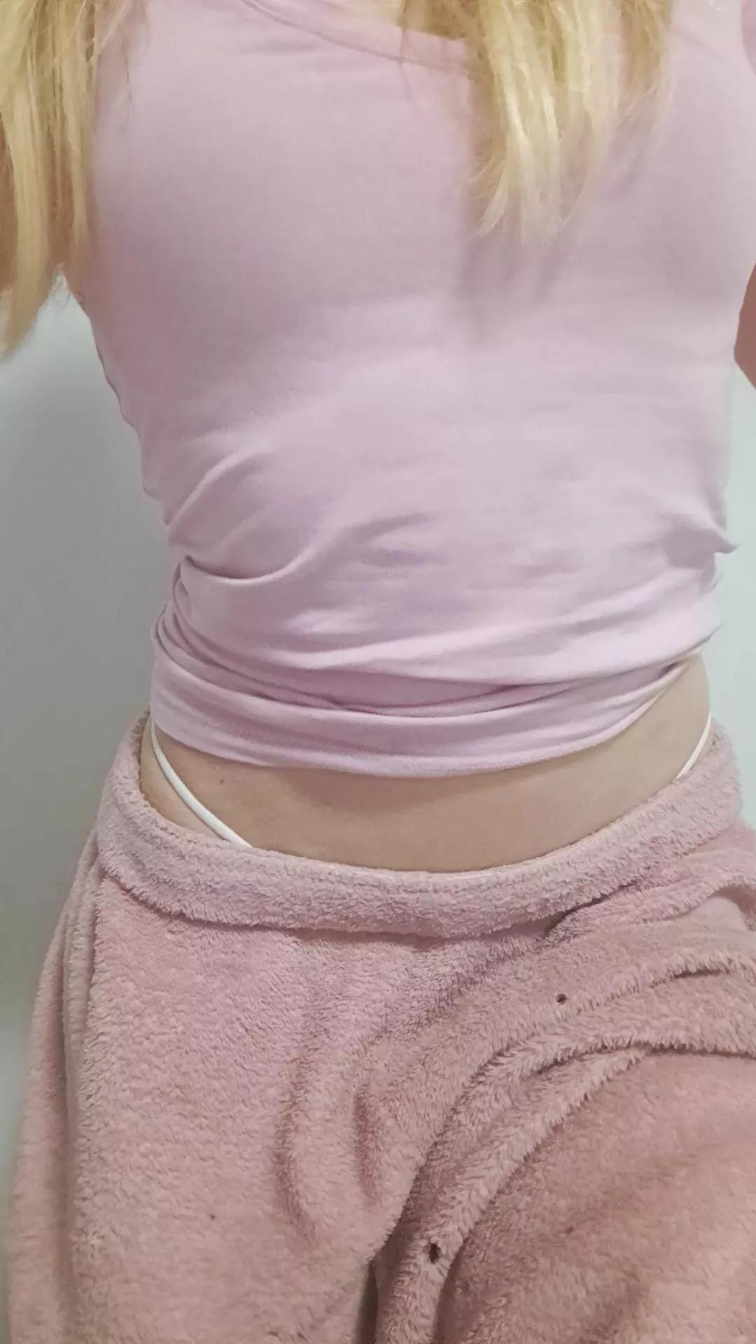 Bionda_69hot on Cam4 