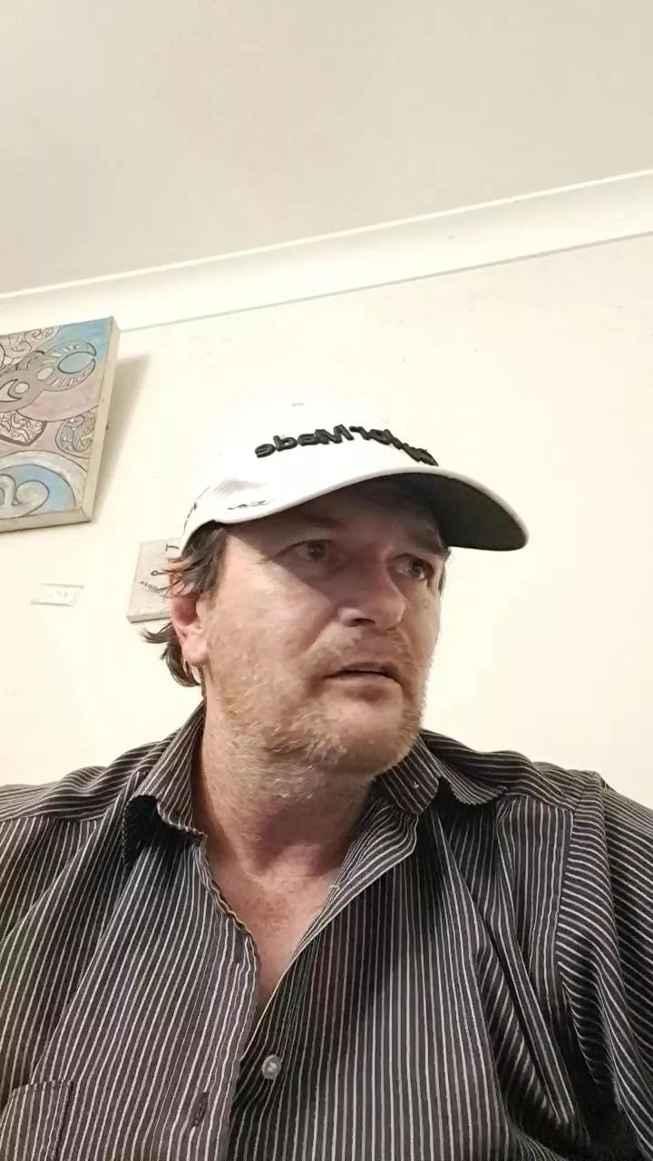 bitemypillo1 on Cam4 