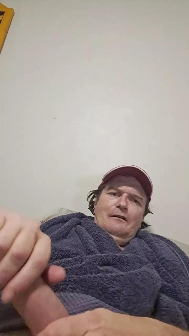 bitemypillo1 on Cam4 