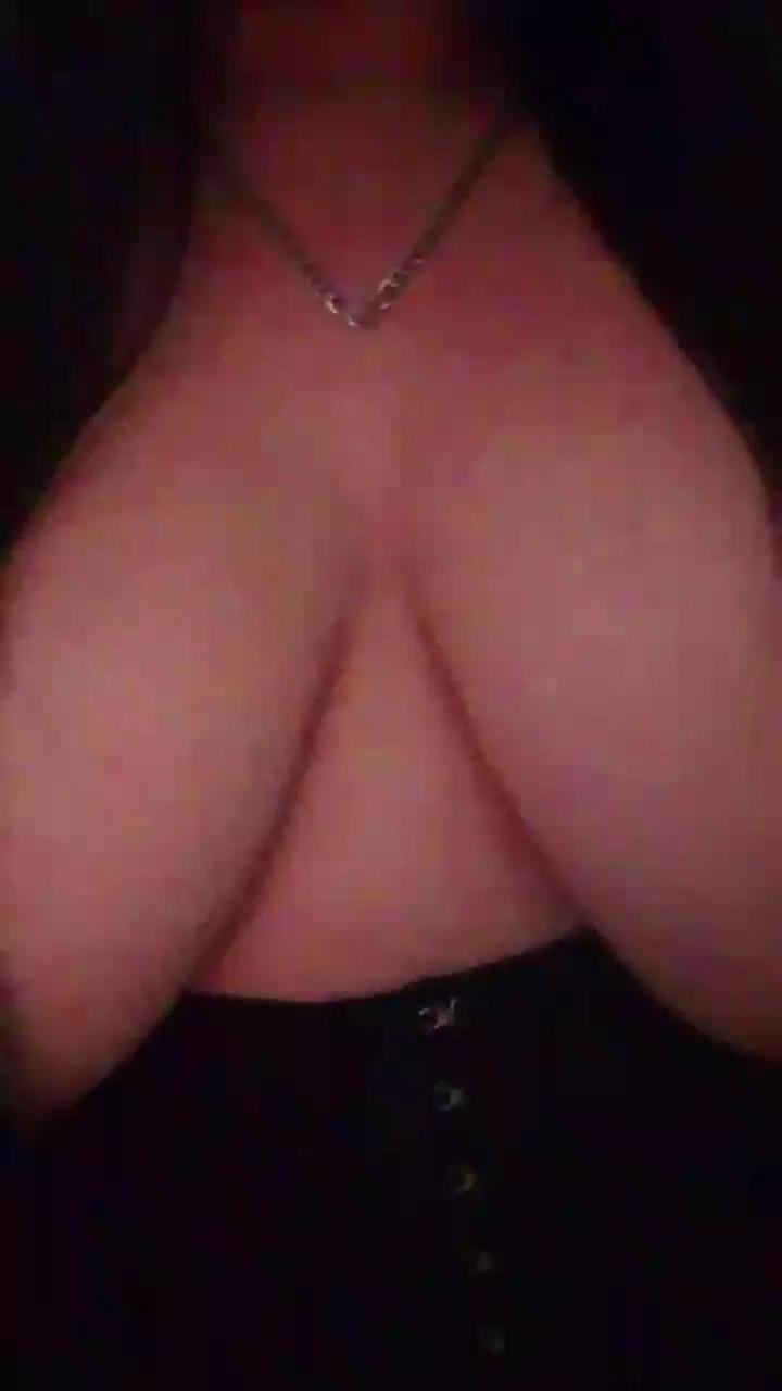 Bitna69 on Cam4 