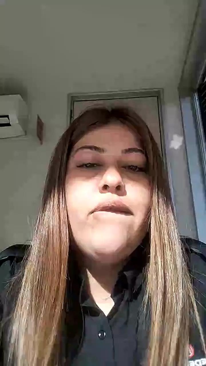 Offline Blanquita_Perl4 on Cam4