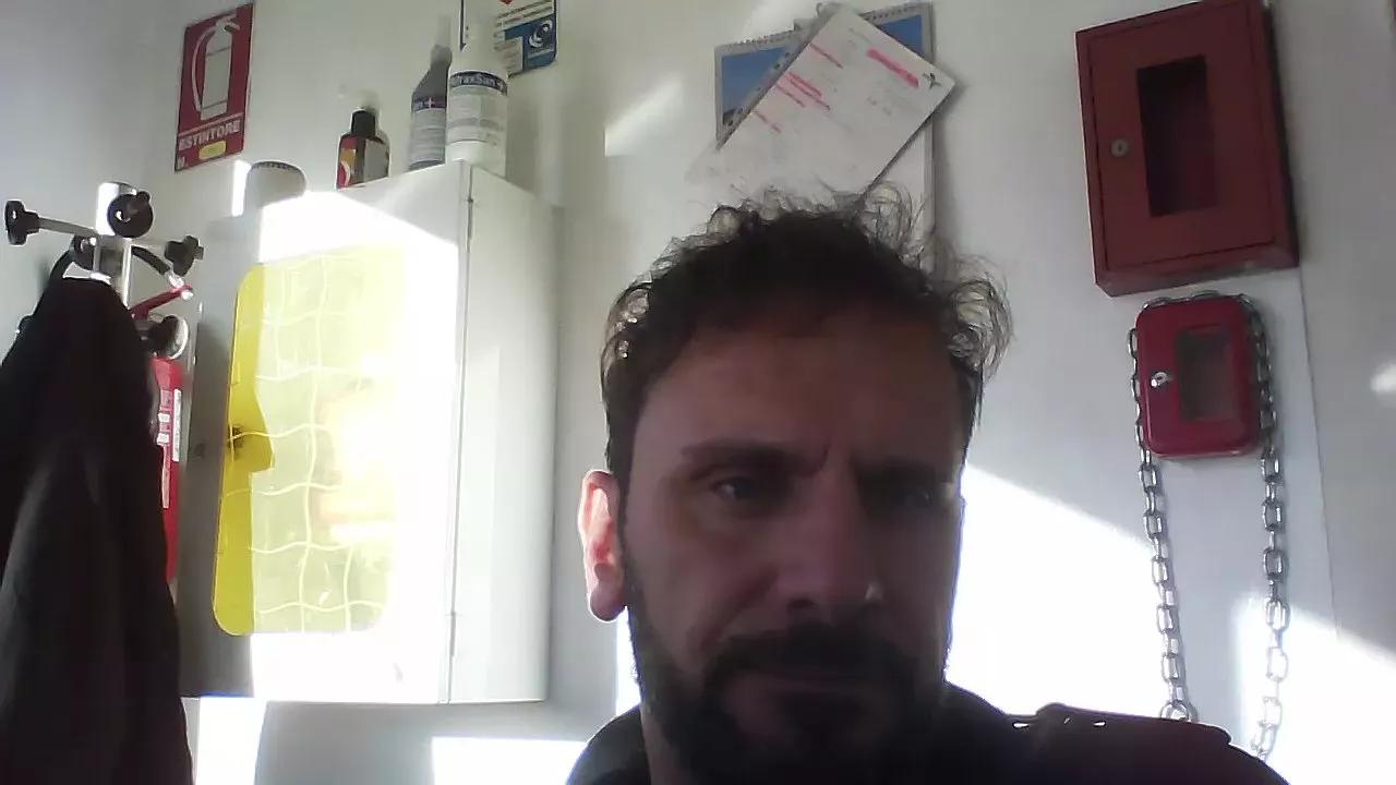 bolognabig on Cam4 