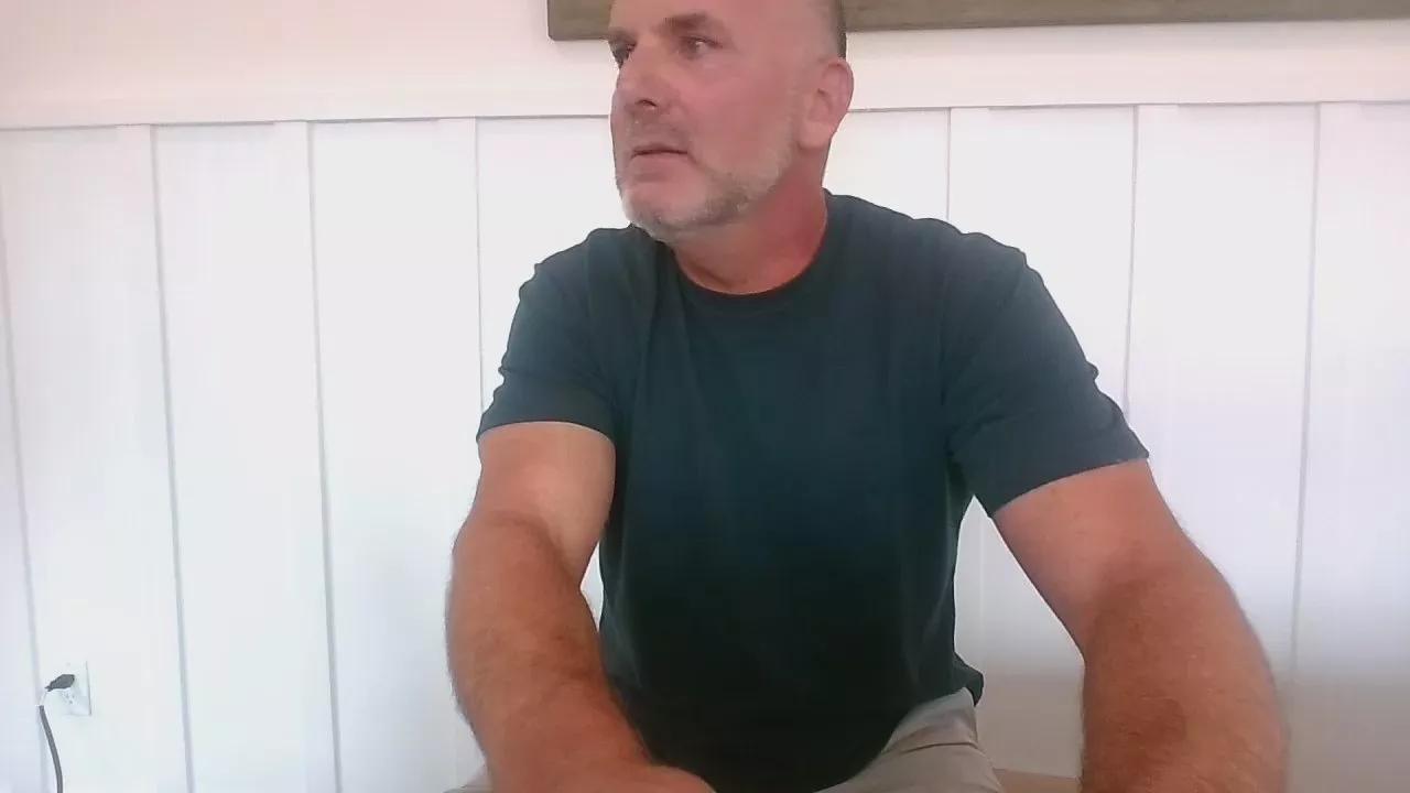 Offline boreddad2023 on Cam4