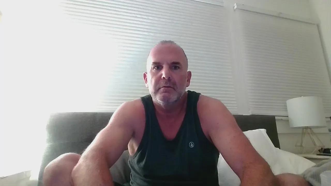 Offline boreddad2023 on Cam4
