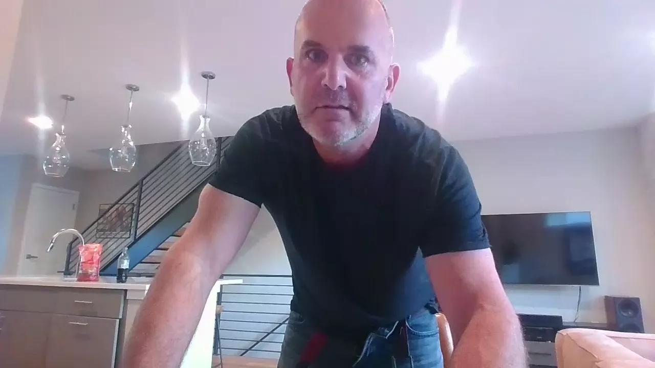 Offline boreddad2023 on Cam4