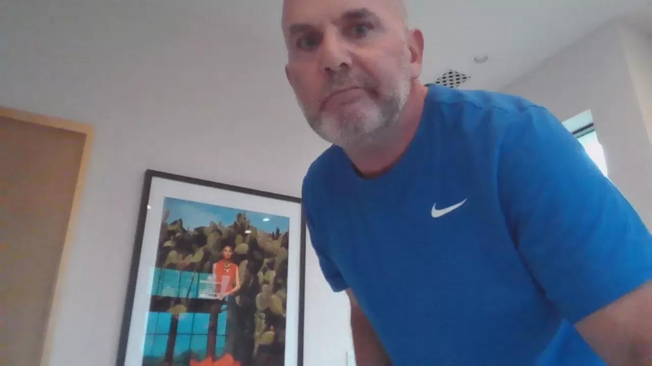 Offline boreddad2023 on Cam4