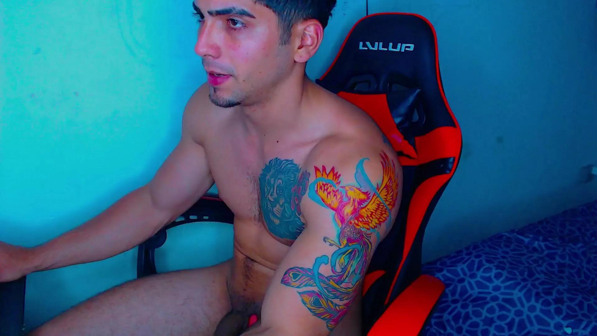 Boy_Perfec on Cam4 